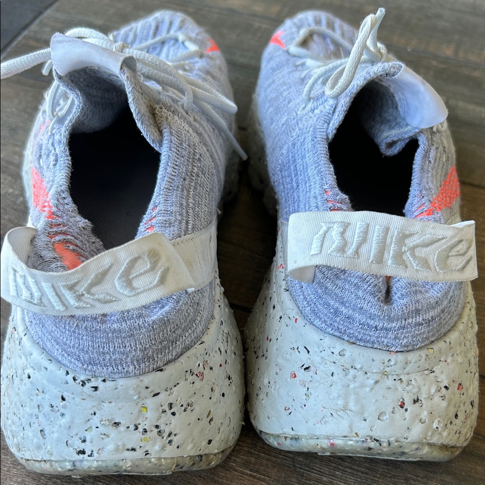 EUC Nike 04 Space Hippie Gray and Orange Men’s Sock Fit, Confetti Tread Sneakers - Picture 2 of 5